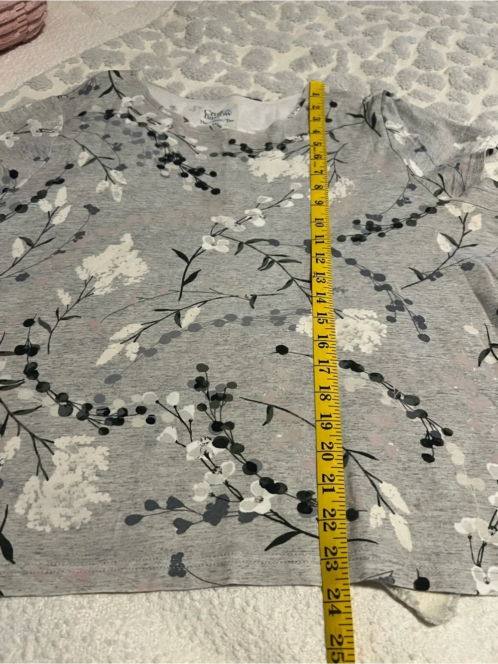 croft & barrow Gray Floral Short Sleeve Tee with White and Black Accents - Picture 3 of 5